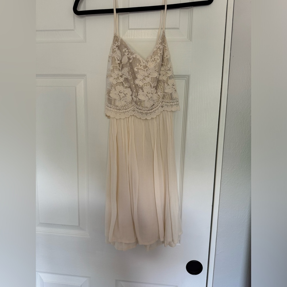Abercrombie & Fitch cream dress